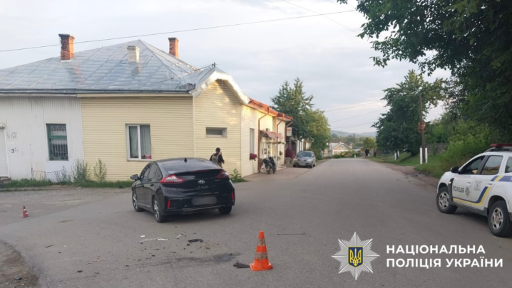 В Нижніх Станівцях внаслідок ДТП постраждала мотоциклістка та її пасажирка В Нижніх Станівцях внаслідок ДТП постраждала мотоциклістка та її пасажирка