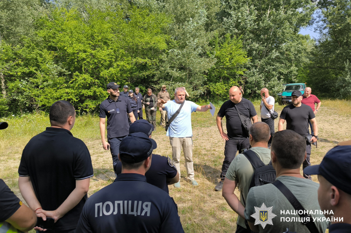 У Чернівцях продовжують пошуки 8-річного Ігоря Лопанчука У Чернівцях продовжують пошуки 8-річного Ігоря Лопанчука
