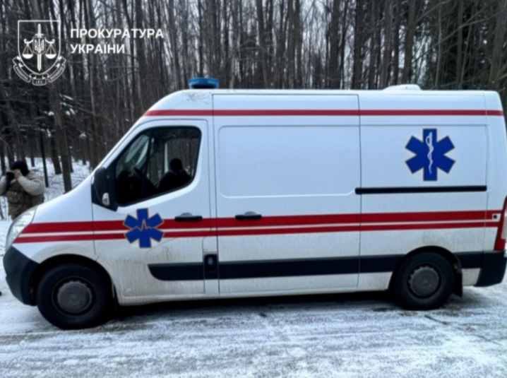Перевозив військовозобов'язаних у кареті «швидкої»: на Буковині судитимуть організатора схеми Перевозив військовозобов'язаних у кареті «швидкої»: на Буковині судитимуть організатора схеми