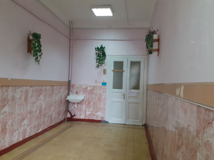 У Чернівцях повторно виставили в оренду приміщення БДМУ