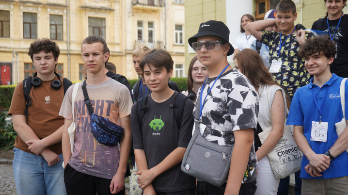 У Чернівцях 45 школярів з усієї України занурилися в практичну хімію за підтримки KSE Foundation