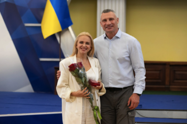 Телеведуча та акторка із Чернівців Лілія Ребрик стала заслуженою артисткою України