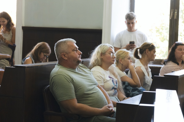 Фоторепортаж з чергової сесії Чернівецької міської ради