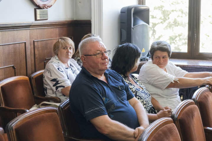 Фоторепортаж з чергової сесії Чернівецької міської ради