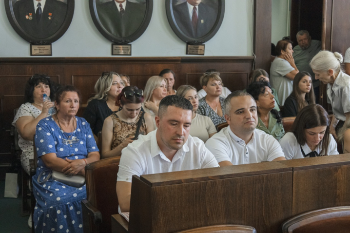 Фоторепортаж з чергової сесії Чернівецької міської ради