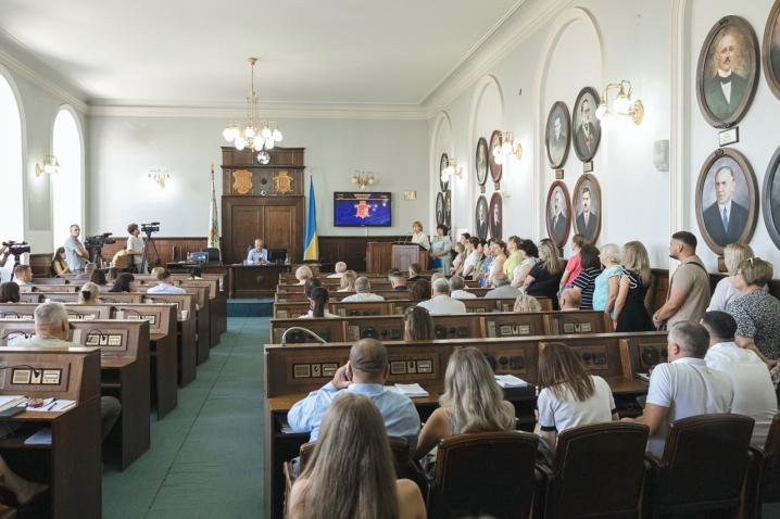 Фоторепортаж з чергової сесії Чернівецької міської ради