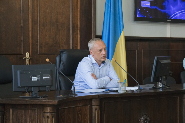Фоторепортаж з чергової сесії Чернівецької міської ради