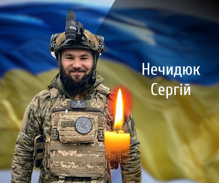 Буковина проводить в останній шлях двох мужніх Героїв Буковина проводить в останній шлях двох мужніх Героїв