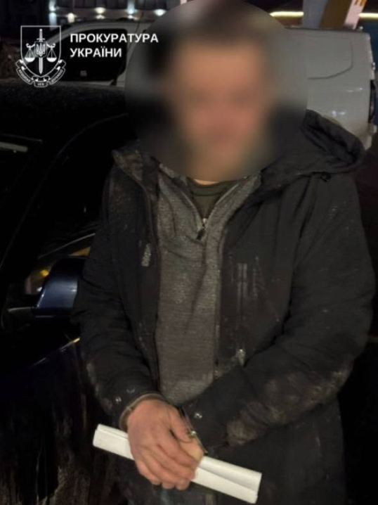Кинув гранату в поліцейських: на Буковині судитимуть 48-річного чоловіка Кинув гранату в поліцейських: на Буковині судитимуть 48-річного чоловіка