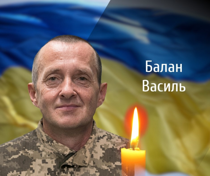 Буковина прощається із двома захисниками, які загинули на війні з росіянами Буковина прощається із двома захисниками, які загинули на війні з росіянами