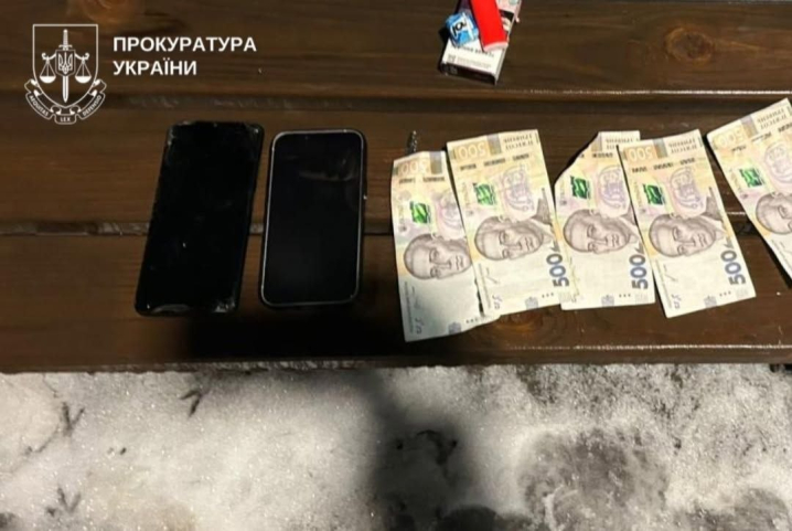 Обіцяла евакуювати з «сірої зони»: на Буковині засудили псевдоволонтерку, яка ошукала родини військових