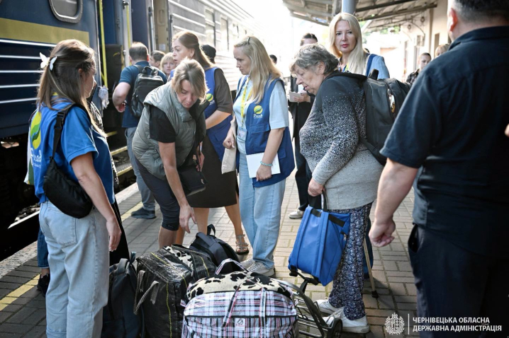 На Буковину евакуювали ще 19 людей з прифронтових регіонів На Буковину евакуювали ще 19 людей з прифронтових регіонів