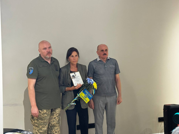 У Чернівцях 20 родинам загиблих бійців вручили посмертні нагороди