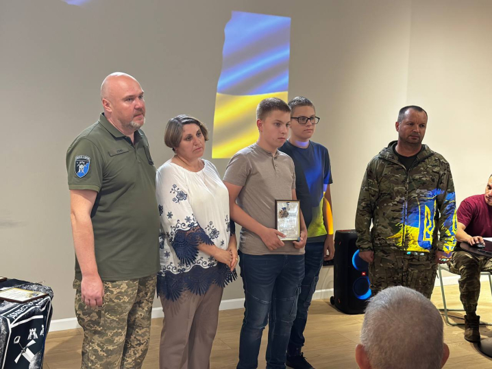 У Чернівцях 20 родинам загиблих бійців вручили посмертні нагороди