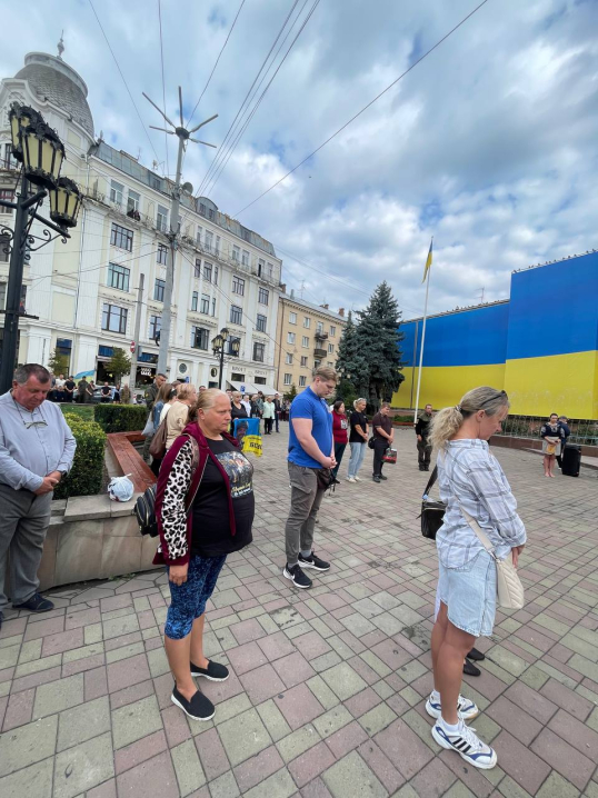У Чернівцях провели автопробіг на підтримку зниклих безвісти та полонених