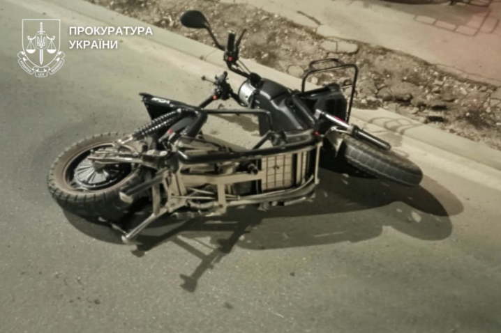Водія Mercedes, після ДТП з яким загинув 16-річний хлопець, взяли під варту без застави Водія Mercedes, після ДТП з яким загинув 16-річний хлопець, взяли під варту без застави