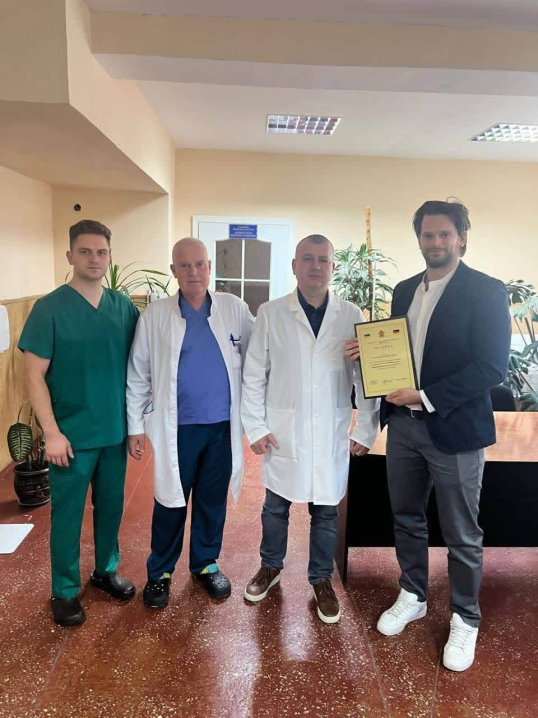 У Чернівцях трьом пацієнтам встановили імпланти для протезування кінцівок У Чернівцях трьом пацієнтам встановили імпланти для протезування кінцівок