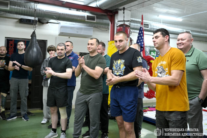 У Чернівцях відбулося відкрите тренування з боксу для ветеранів У Чернівцях відбулося відкрите тренування з боксу для ветеранів