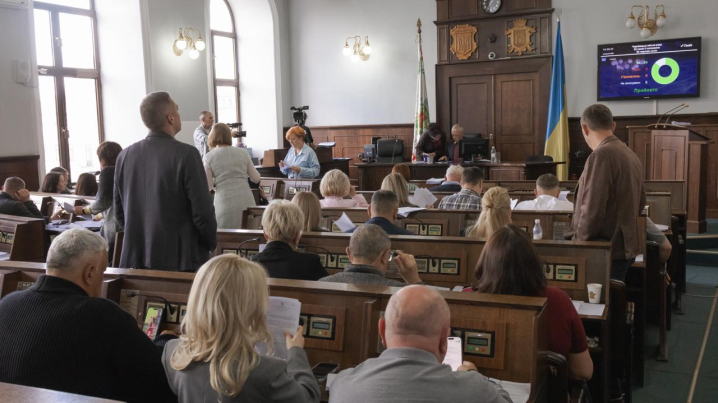 Фоторепортаж із зали засідань вересневої сесії Чернівецької міської ради Фоторепортаж із зали засідань вересневої сесії Чернівецької міської ради
