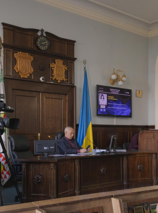 Фоторепортаж із зали засідань вересневої сесії Чернівецької міської ради Фоторепортаж із зали засідань вересневої сесії Чернівецької міської ради