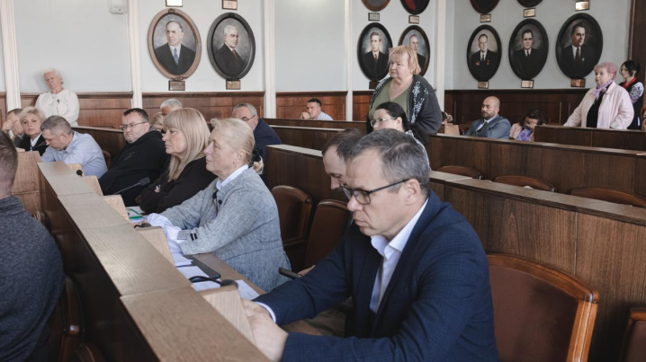 Фоторепортаж із зали засідань вересневої сесії Чернівецької міської ради Фоторепортаж із зали засідань вересневої сесії Чернівецької міської ради