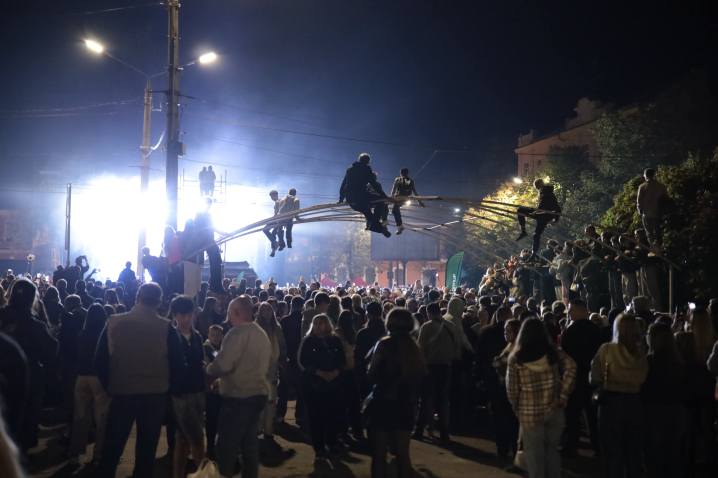 День міста і святковий концерт у Чернівцях відбулися з грандіозним аншлагом День міста і святковий концерт у Чернівцях відбулися з грандіозним аншлагом