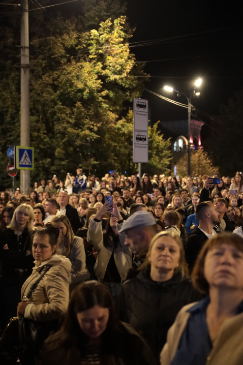День міста і святковий концерт у Чернівцях відбулися з грандіозним аншлагом День міста і святковий концерт у Чернівцях відбулися з грандіозним аншлагом