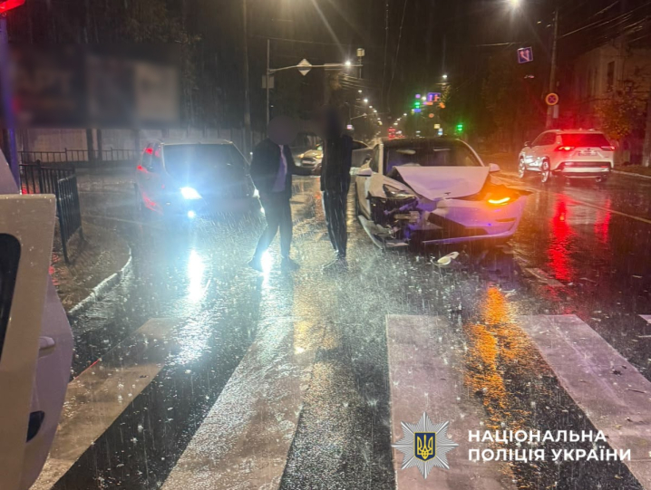 За добу на Буковині трапилось 5 ДТП з потерпілими За добу на Буковині трапилось 5 ДТП з потерпілими
