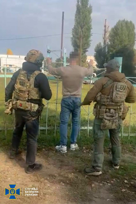 СБУ ліквідувала канал постачання зброї з фронту на Буковину та підпільну зброярню СБУ ліквідувала канал постачання зброї з фронту на Буковину та підпільну зброярню