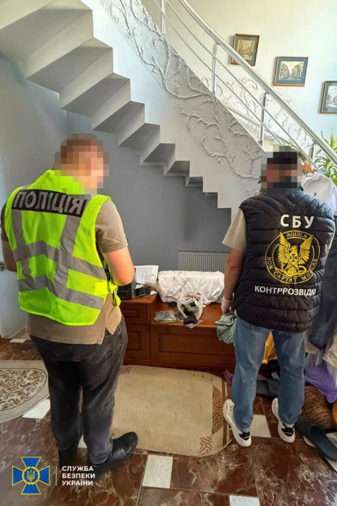 СБУ ліквідувала канал постачання зброї з фронту на Буковину та підпільну зброярню СБУ ліквідувала канал постачання зброї з фронту на Буковину та підпільну зброярню