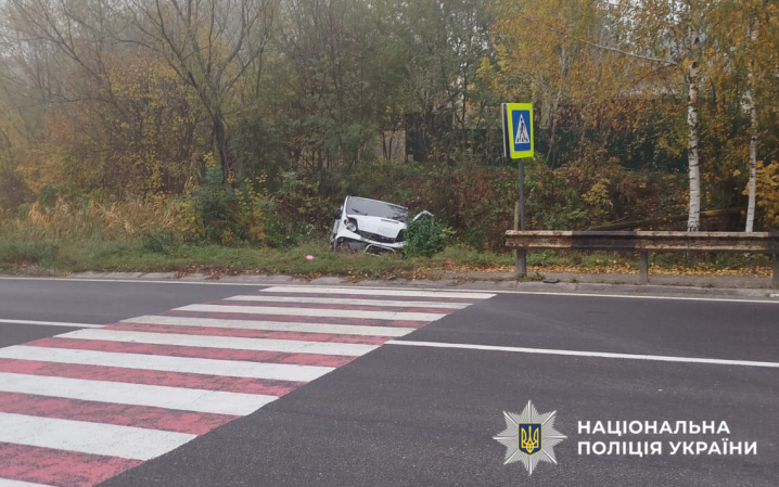У Чернівцях та області сталося чотири серйозних ДТП: травмовані у лікарні У Чернівцях та області сталося чотири серйозних ДТП: травмовані у лікарні
