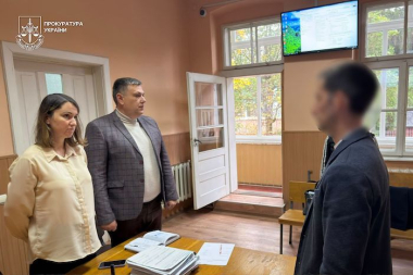 За відео з оголеною 14-річною дівчинкою закарпатець отримав 8 років ув'язнення