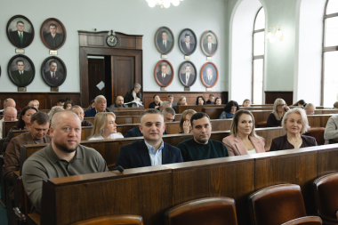 Фоторепортаж із 84-ї сесії Чернівецької міської ради