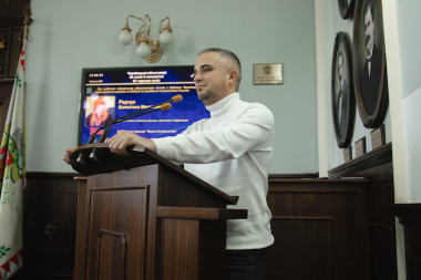 Фоторепортаж із 84-ї сесії Чернівецької міської ради